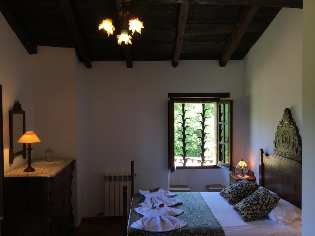 Mas Pardas Santa Pau Ngoại thất bức ảnh